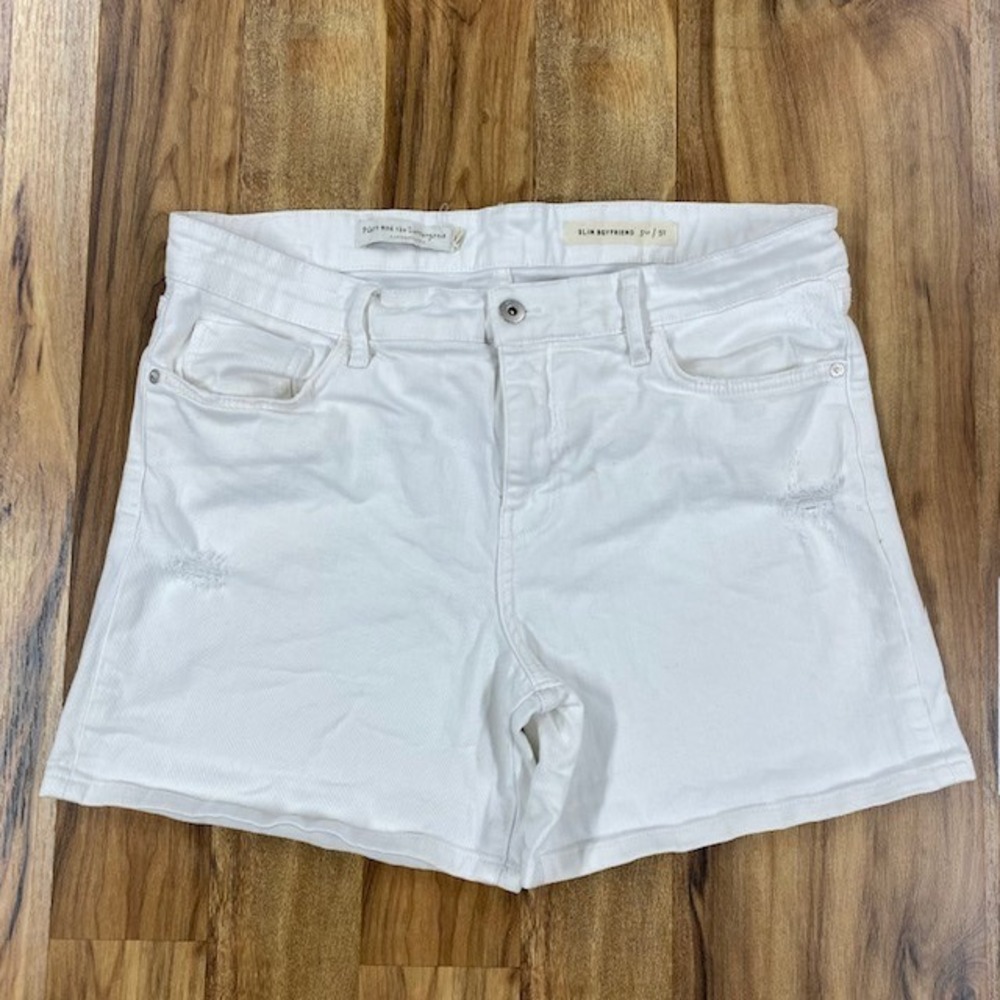 Pilcro Anthropologie Slim‎ Boyfriend White Denim Distressed Shorts Size 31